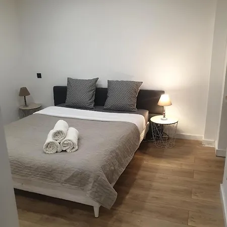 3p Port Sea View Aparthotel