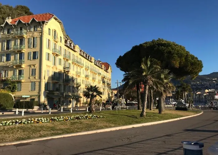 3p Port Sea View Aparthotel 3*